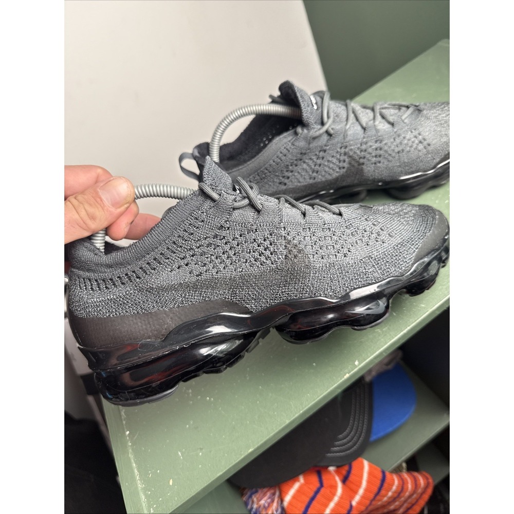 Nike Air VaporMax Flyknit Shoes Mens Size 8.5 Black Running Sneakers DV1678-006 - Picture 2 of 11